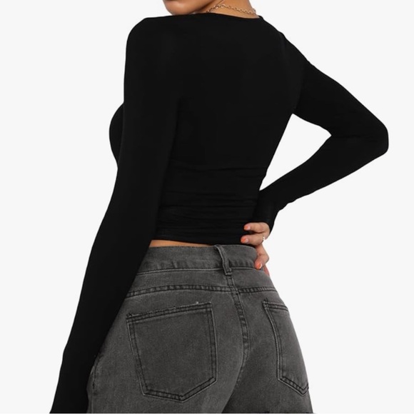 Black cropped top long sleeve - Picture 2 of 2